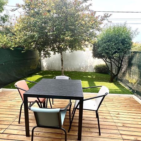 Lrx-0049 - Appartement Avec Exterieur Aytre Bagian luar foto
